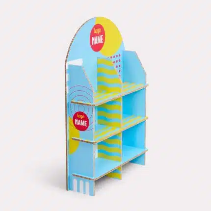 Présentoir à étagères avec sommet courbé