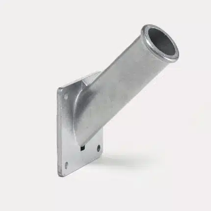 Supports pour drapeau mural