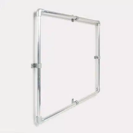 Cadres muraux pour bâche