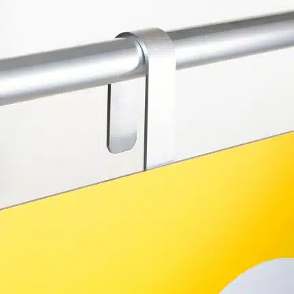 Crochets pour panneaux publicitaires