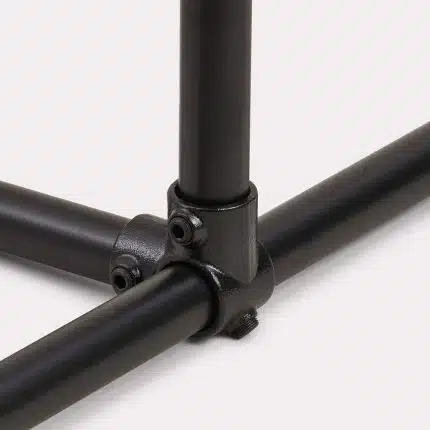 Cadres auto-portants pour bâche