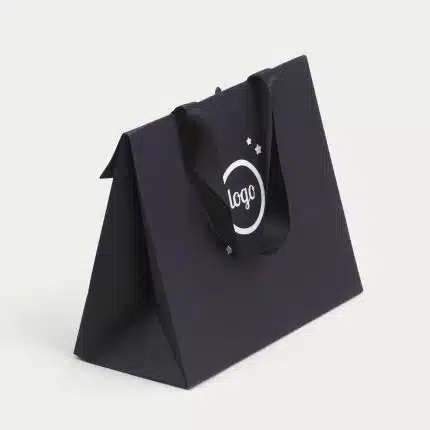 Sacs cadeaux en papier avec ruban Sacs cadeaux en papier avec ruban