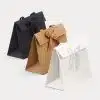 Sacs cadeaux en papier avec ruban