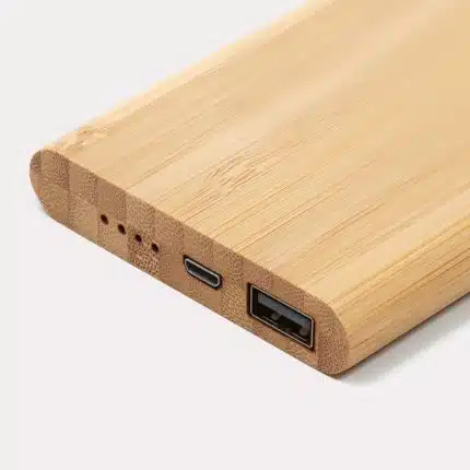 Batteries externes en bambou